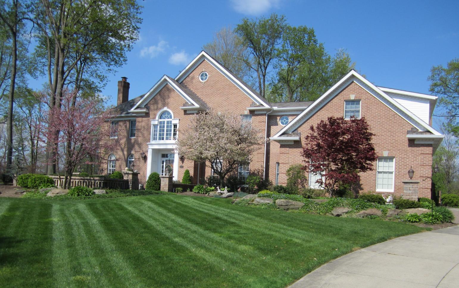 Residential Maintenance - front yard of a house